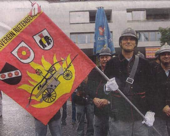 Ortsbuergerstiftung-Villmergen-Pressemitteilung-2009-standarte-feuerwehrverein-wa110809 Kopie